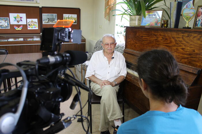 Tanya interviewing Naum Livant, a songwriter and composer