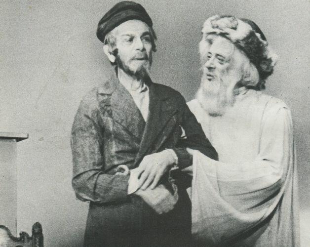 Yiddish actor Jacob Ben-Ami as Bontshe Shvayg (being led by the Angel of Death, all in white). Photograph by Arnold Chekow.